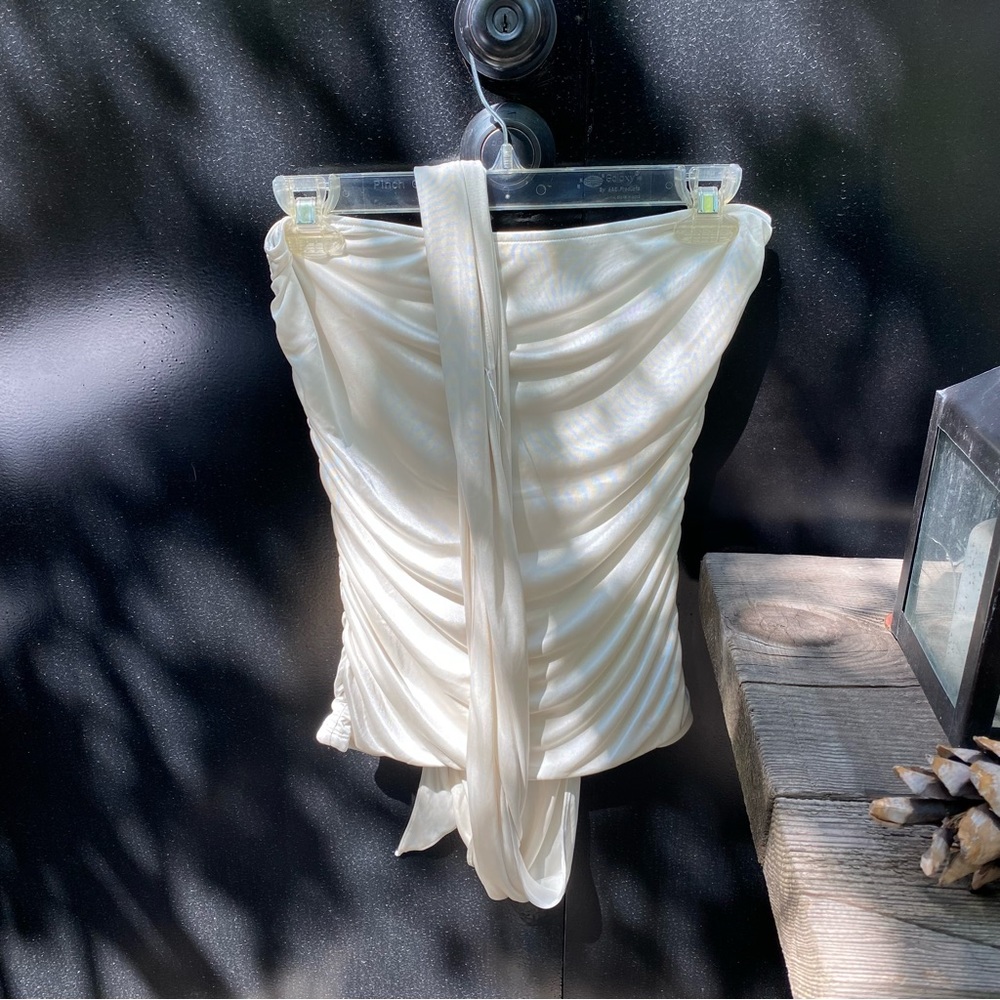 ⚠️SOLD ⚠️ MODA Internacional soft Y2K cream strapless top